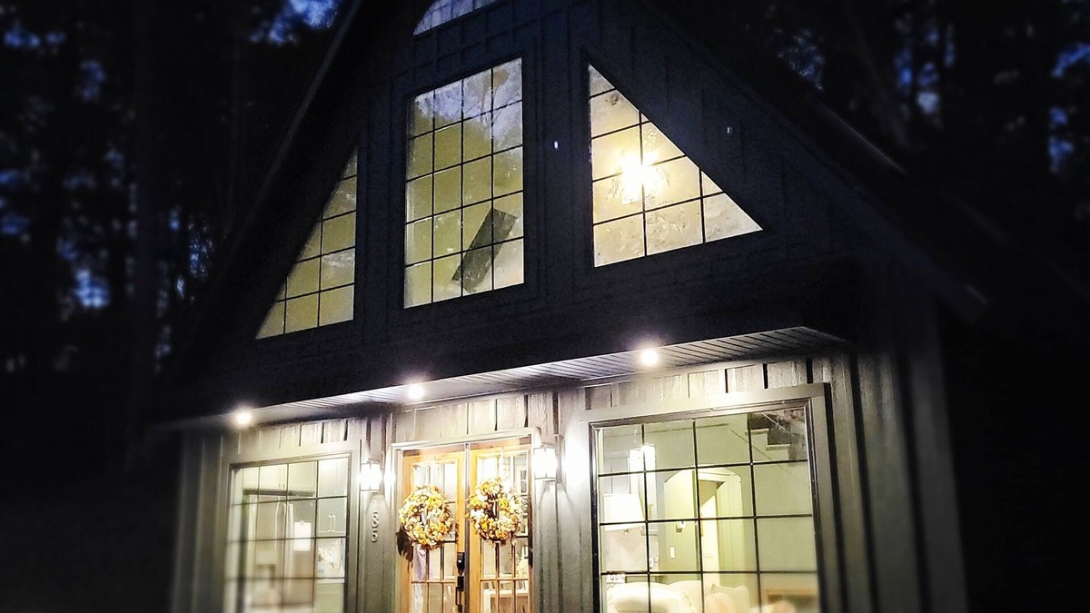 Faber Cabin | Charming 2-bedroom cottage in serene Faber