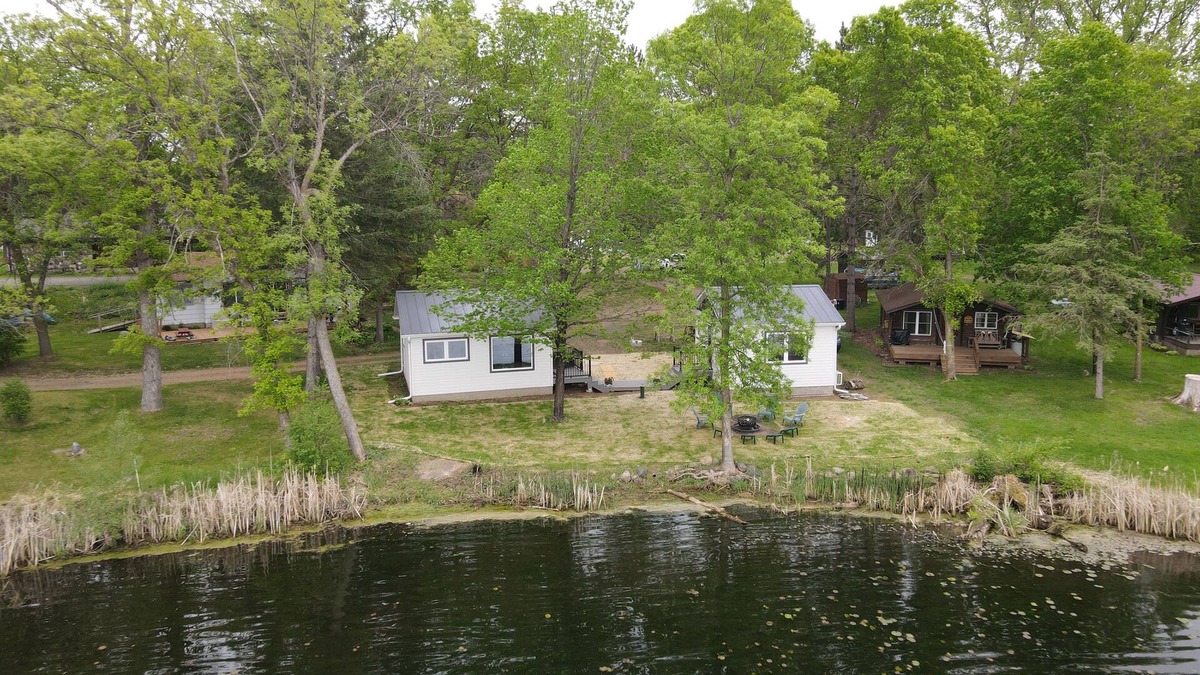 Luck Cottage | Charming 2-bedroom cottage on a lake.
