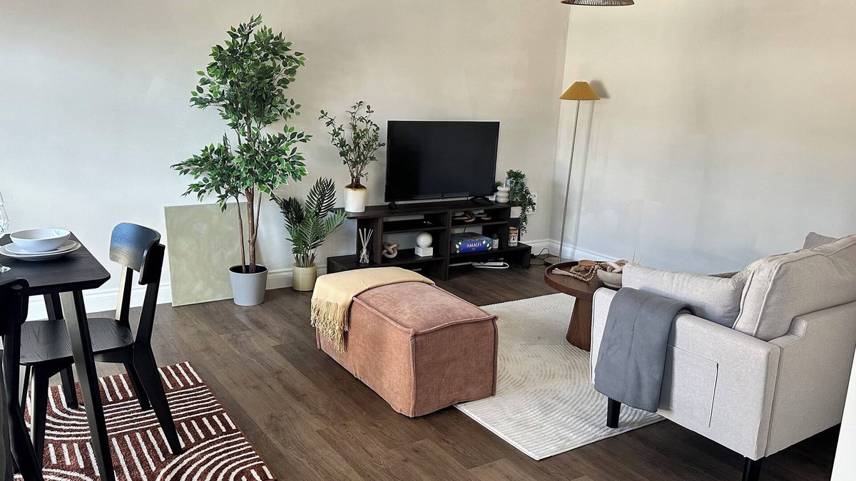 Norwich Apartment | Charming 2-bedroom duplex apartment with WiFi in charming Norwich