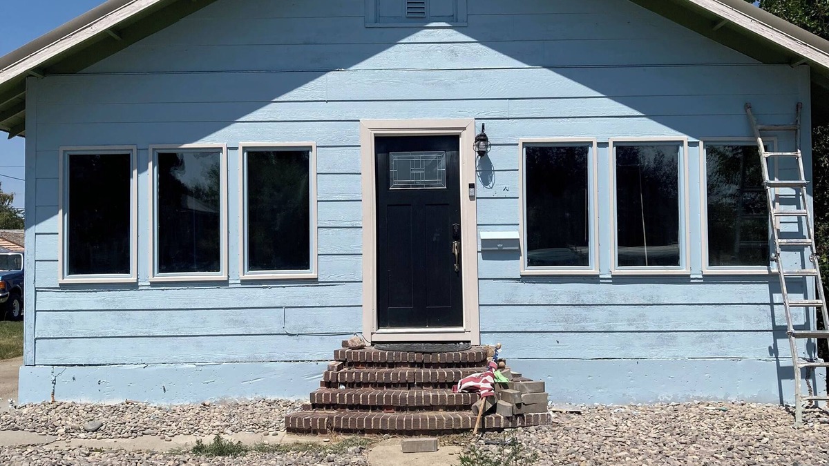 Hardin Other | Charming 2-bedroom farmhouse in delightful Hardin with WiFi, AC