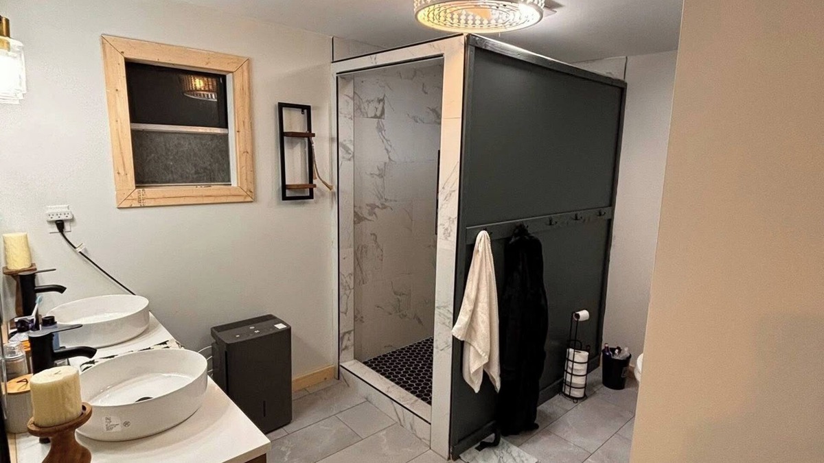 Scottsboro House | Charming 2-bedroom house in welcoming Scottsboro, CLOSE TOBOAT SLIP, restaurants