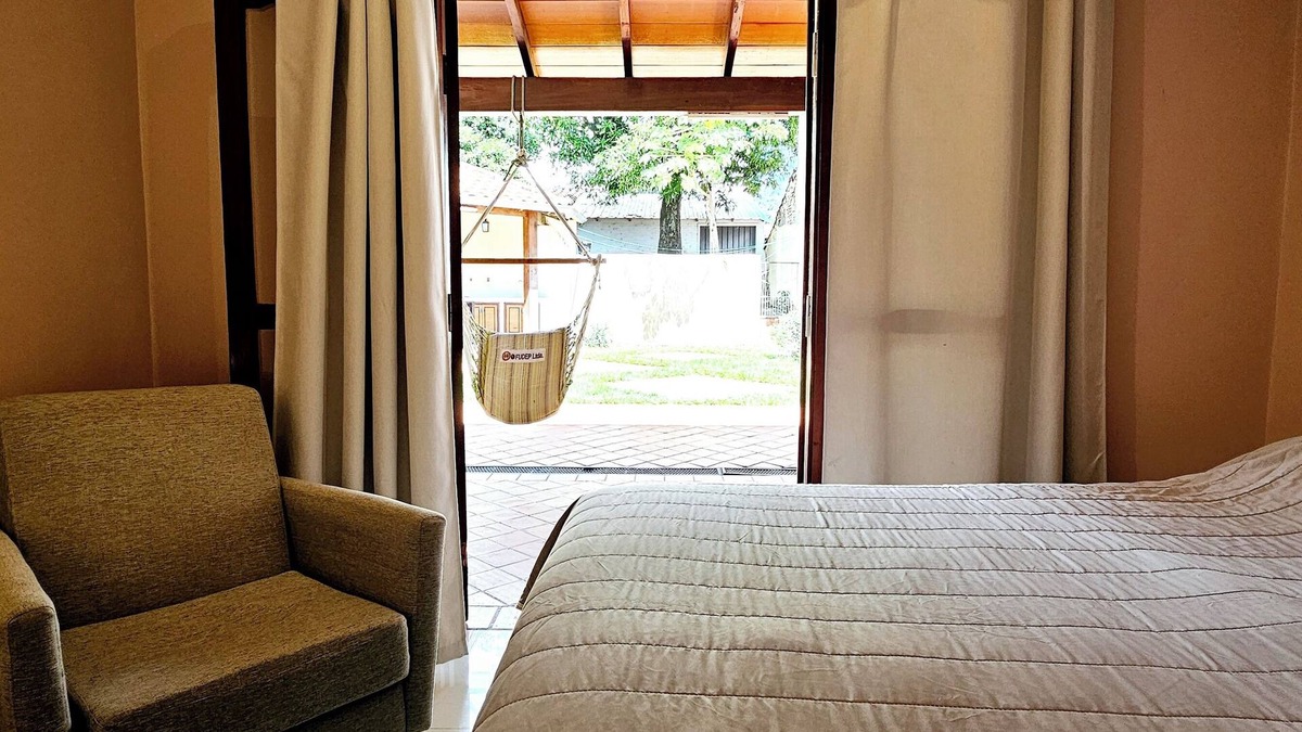 Asuncion House | Charming 2-bedroom house with WiFi, AC in wonderful Asunción Paraguay