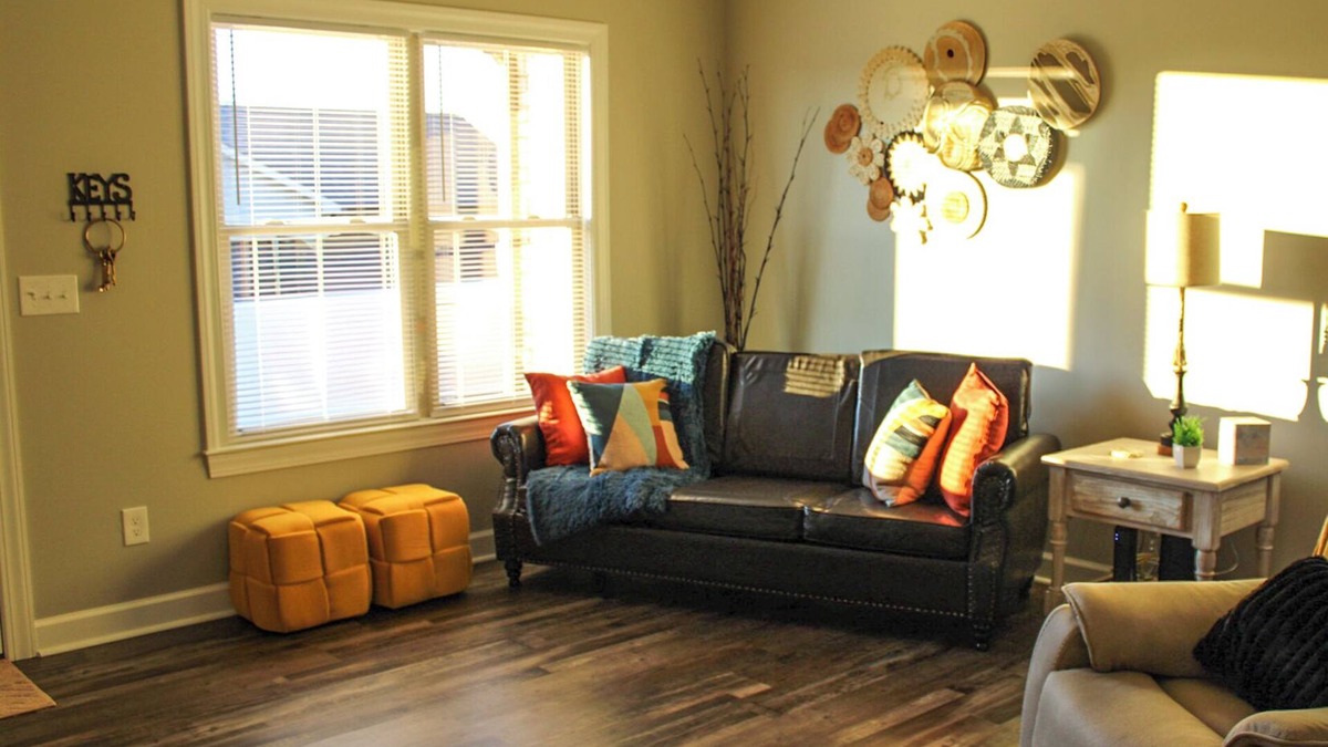 Savannah House | Charming 2-bedroom house in Savannah. Be our guest!
