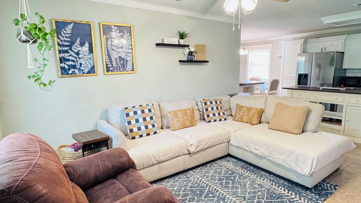 Independence House | Charming 2-bedroom house in Tickfaw with AC
