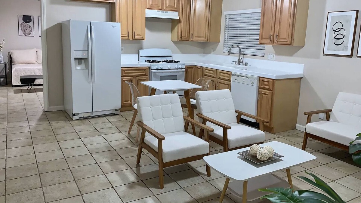 Ventura House | Charming 2-bedroom house in brilliant Ventura with WiFi