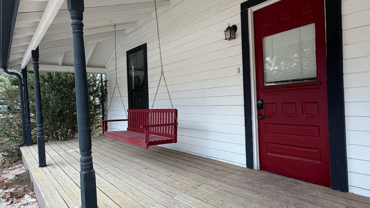 Buda House | Charming 2-bedroom house in peaceful Buda 1917 Quick Drive to Austin