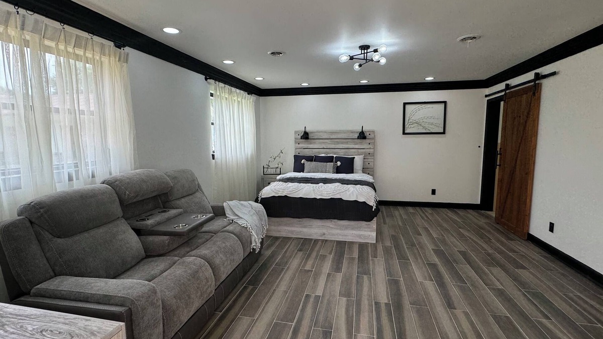 Dalton House | Charming 2-bedroom house with WiFi, AC in Dalton