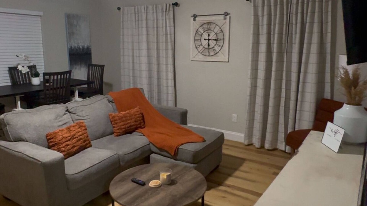 Tampa House | Charming 2-bedroom house with WiFi, AC in fantastic Tampa