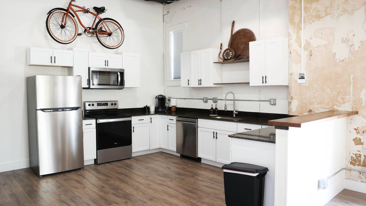 Denison Apartment | Charming 2-bedroom Loft @ the Historic Katy Depot located in Denison TX
