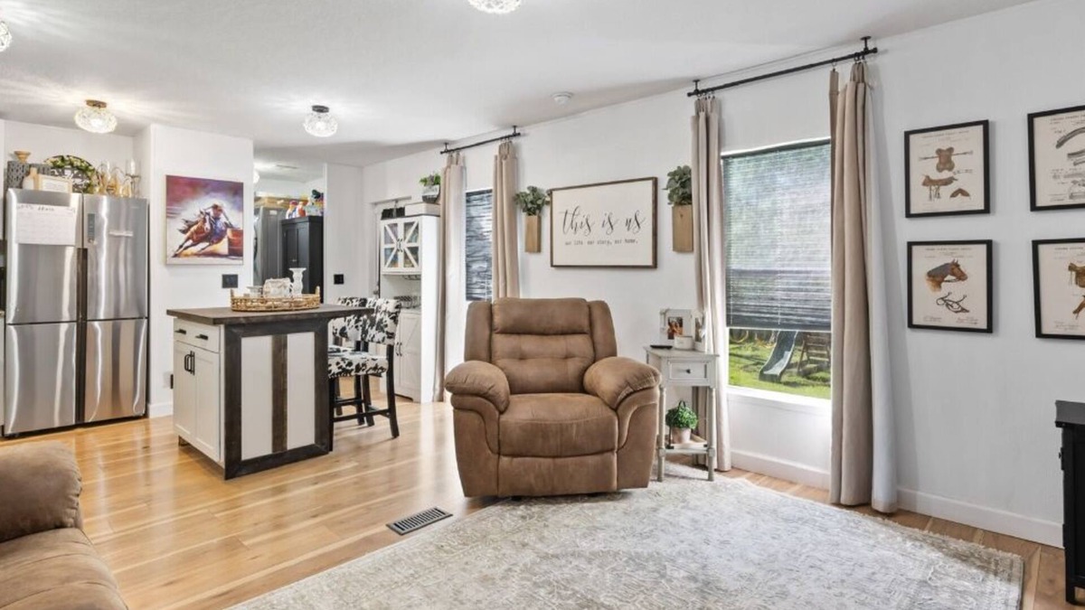 Lakeland House | Charming 2-bedroom mobile home with AC, WiFi in fabulous Lakeland