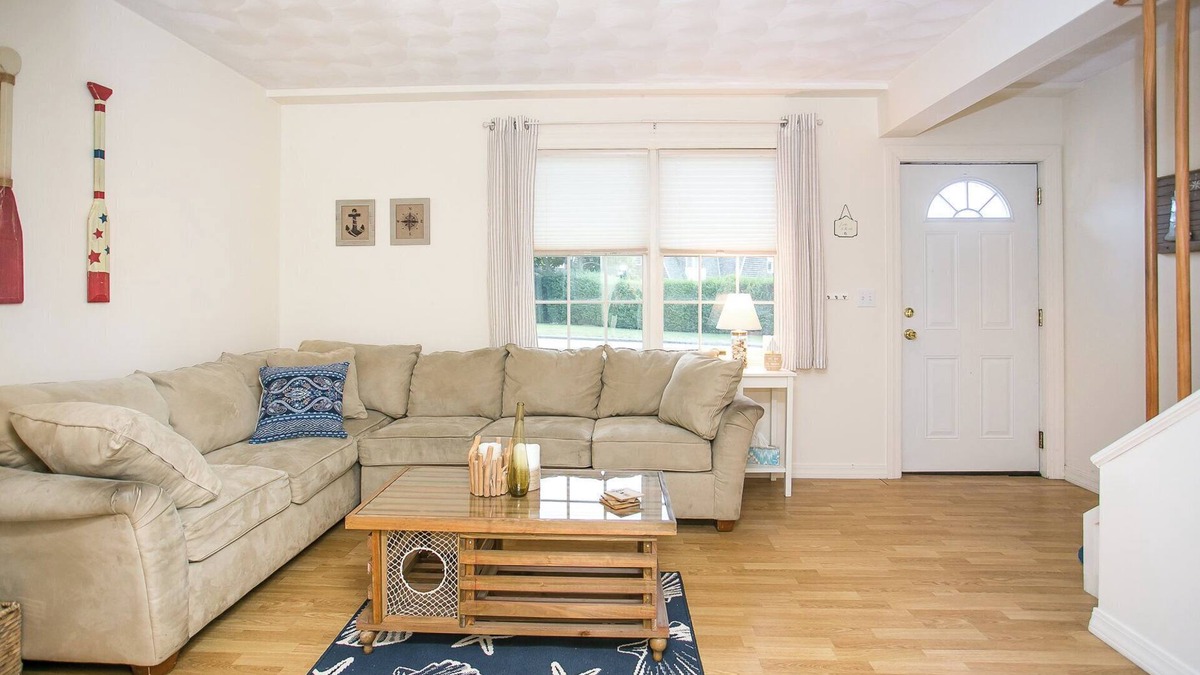 Newport East Condo | Charming 2-Bedroom Ocean View Condo- Prime Location