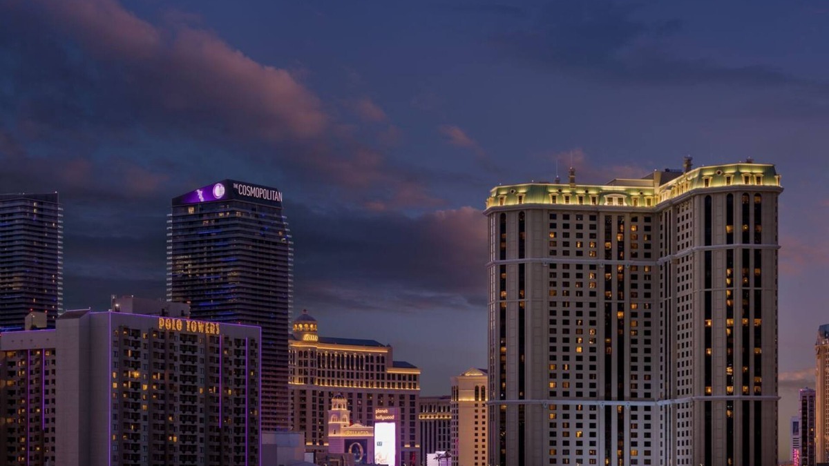 Las Vegas Resort | Charming 2-bedroom resort in brilliant Las Vegas with AC