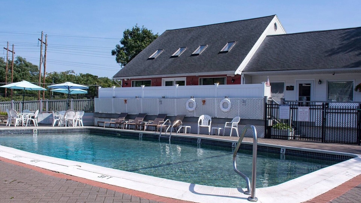 East Falmouth Resort | Charming 2-bedroom resort with AC, WiFi in tranquil Falmouth