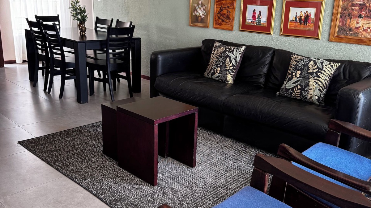 Pretoria House | Charming 2-bedroom townhome with WiFi, AC in wonderful Pretoria
