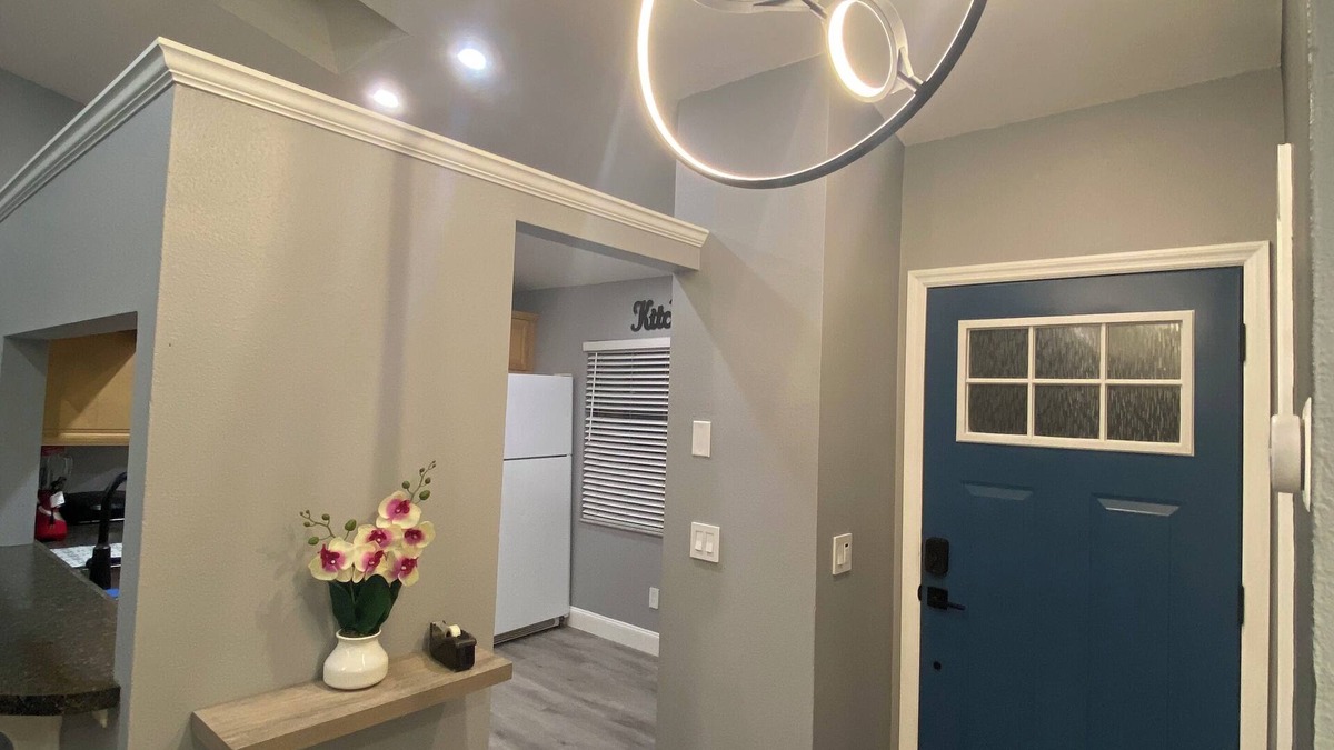 Orlando House | Charming 2-bedroom townhome in fabulous Orlando, family and pet friendly