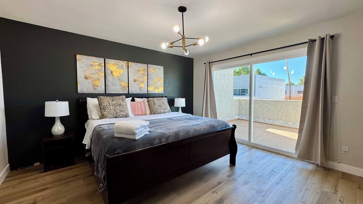 Tempe House | Charming 2-bedroom townhome with AC and WiFi in cool Tempe