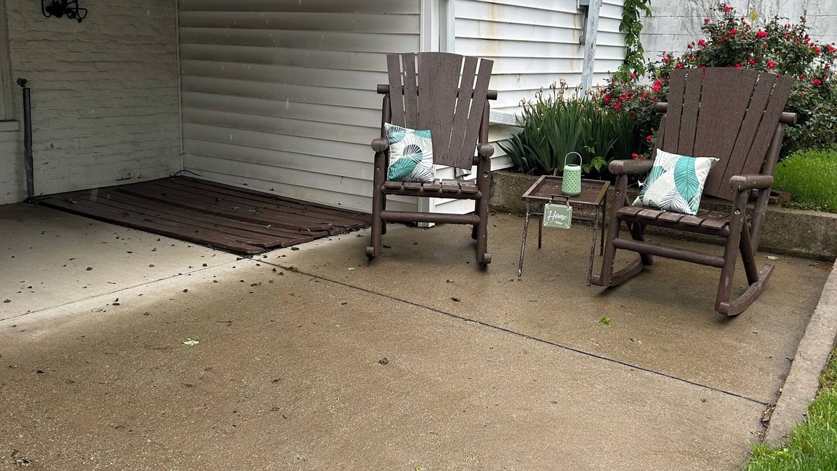 Charlestown House | Charming 2-bedroom house with WiFi, AC in welcoming Charlestown
