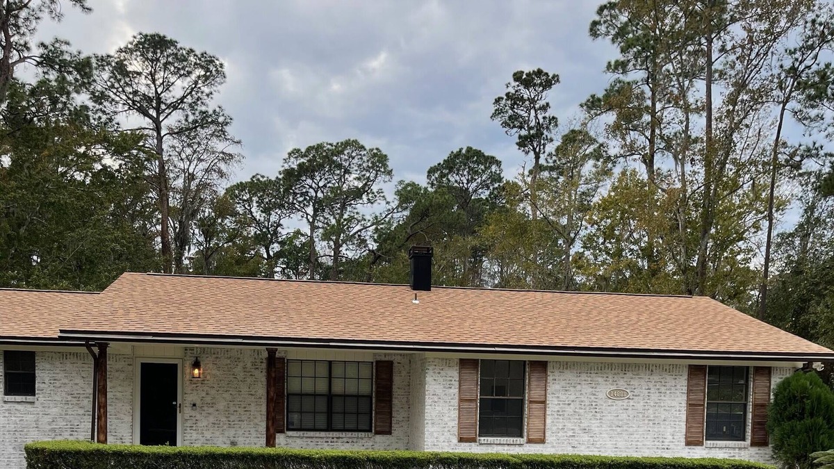 Mandarin House | Charming 2 bedroom house next to famous restaurant and marina in Mandarin,Fl.