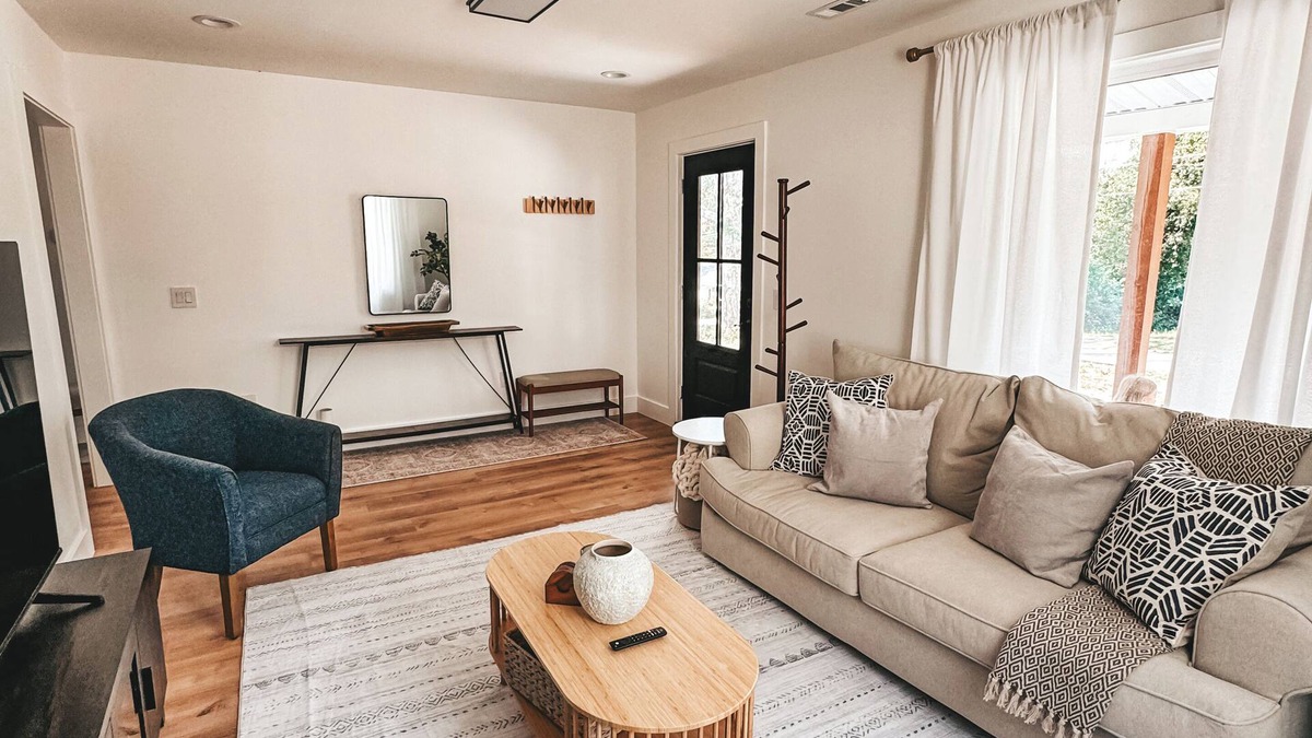Spartanburg House | Charming 2-bedroom house with WiFi, AC in Spartanburg
