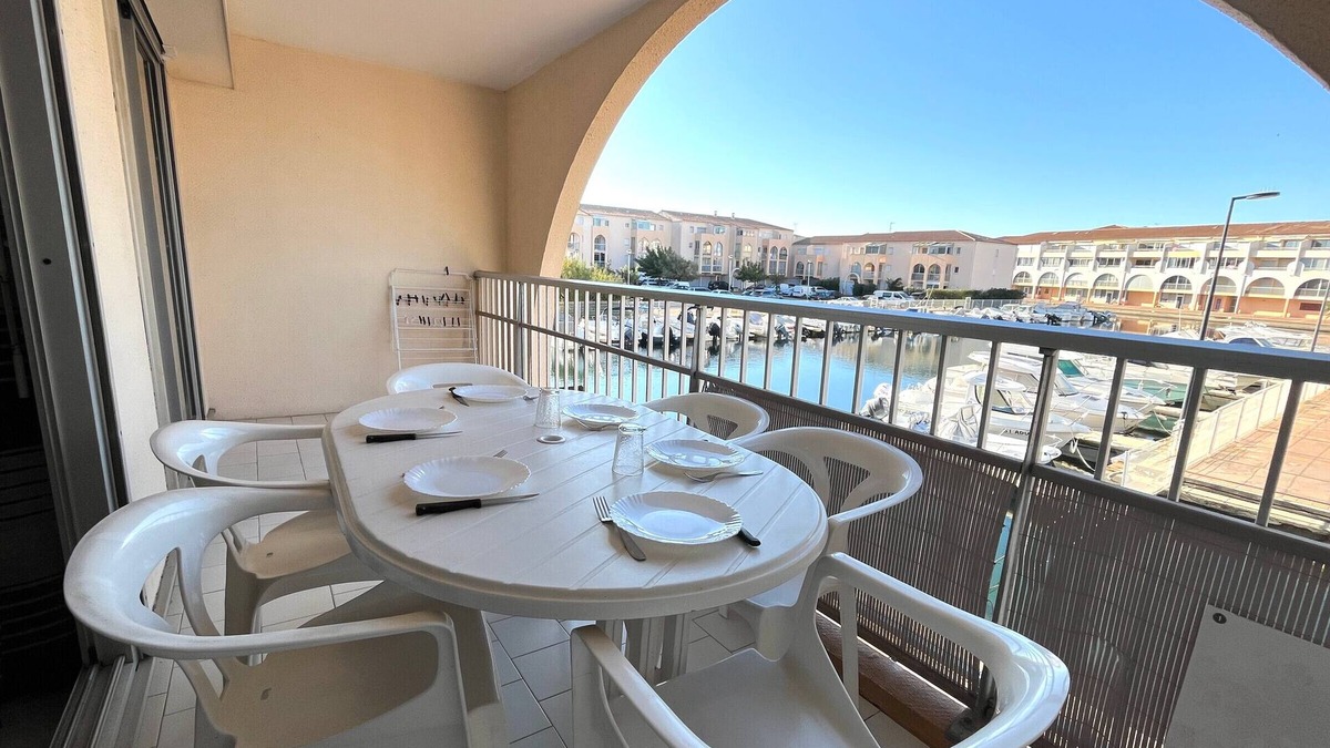 Sete Apartment | Charming 2-room cabin with parking and pet-friendly in Sète