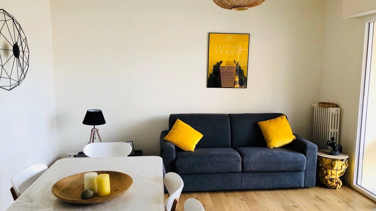 Antibes Old Town Apartment | Charming 2 rooms - 100m to the sea - Flex Cancel