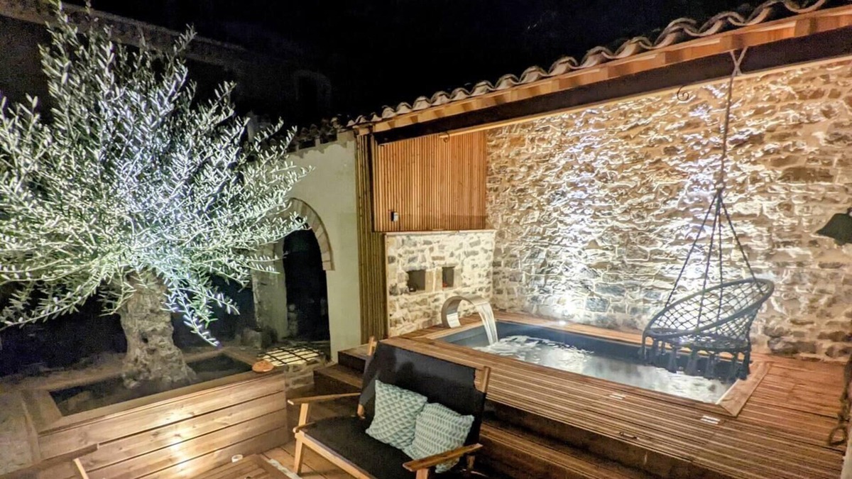 Saint-Clement House | Charming 2Bed House near Sommiere, south of France
