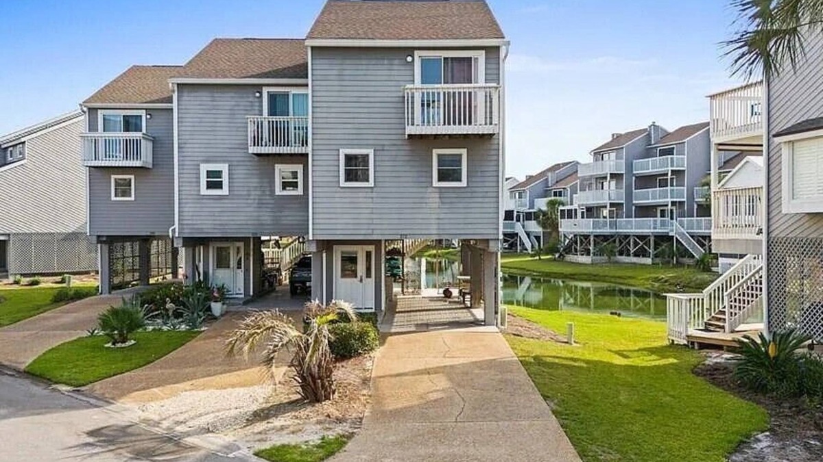 Port St. Joe House | Charming 2BR/2.5BA Gulf-Side Townhome in Barrier Dunes