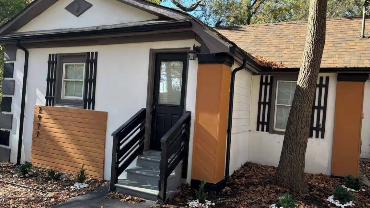 Church Street Apartment | Charming 2BR Apartment – 10 Mins from ATL Airport, Perfect for Long-Term Stays!