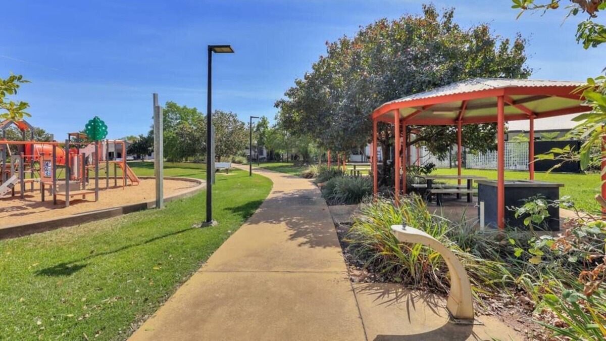 Berrimah House | Charming 2BR getaway for 4 in Berrimah. Your home away from home!