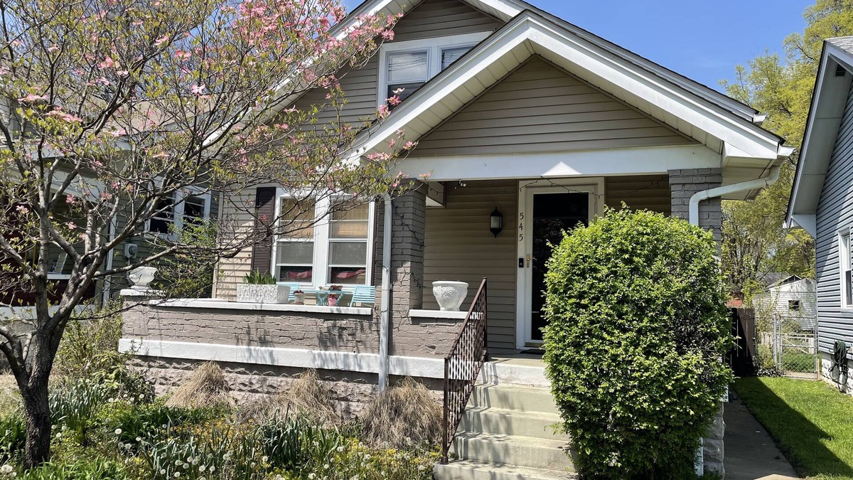 Saint Joseph House | Charming 2BR Home 2 miles from Churchill Downs & Highland Festival Grounds