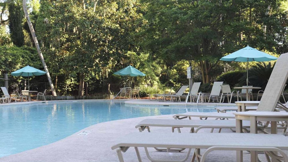 North Forest Beach Cottage | Charming 3-bedroom cottage in lovely Hilton Head Island with WiFi, fitness room