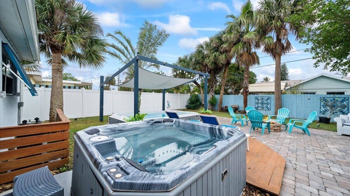 South Patrick Shores House | Charming 3-bedroom house with WiFi, AC in awesome Satellite Beach