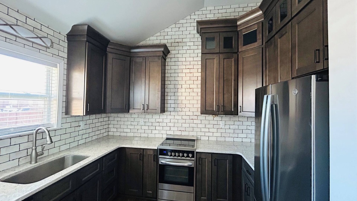 Jeffersonville House | Charming 3-bedroom 5 min to Louisville close to Churchill Downs and expo center