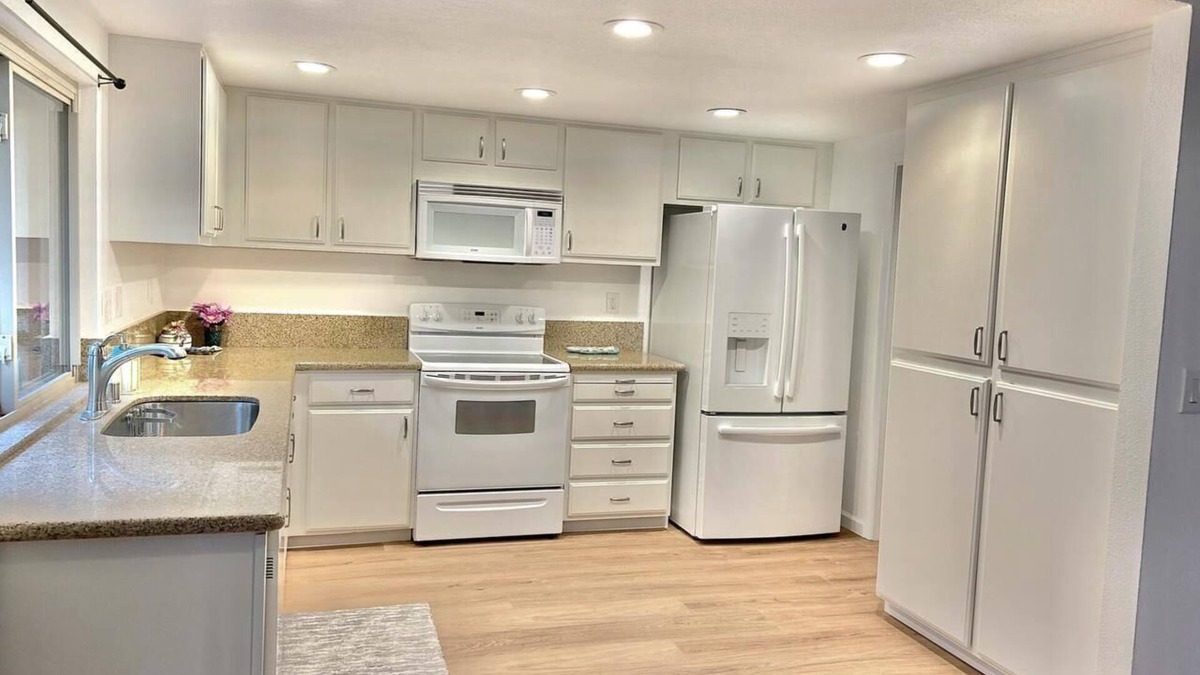 Pleasant Hill House | Charming 3-bedroom house with WiFi and AC in Pleasant Hill