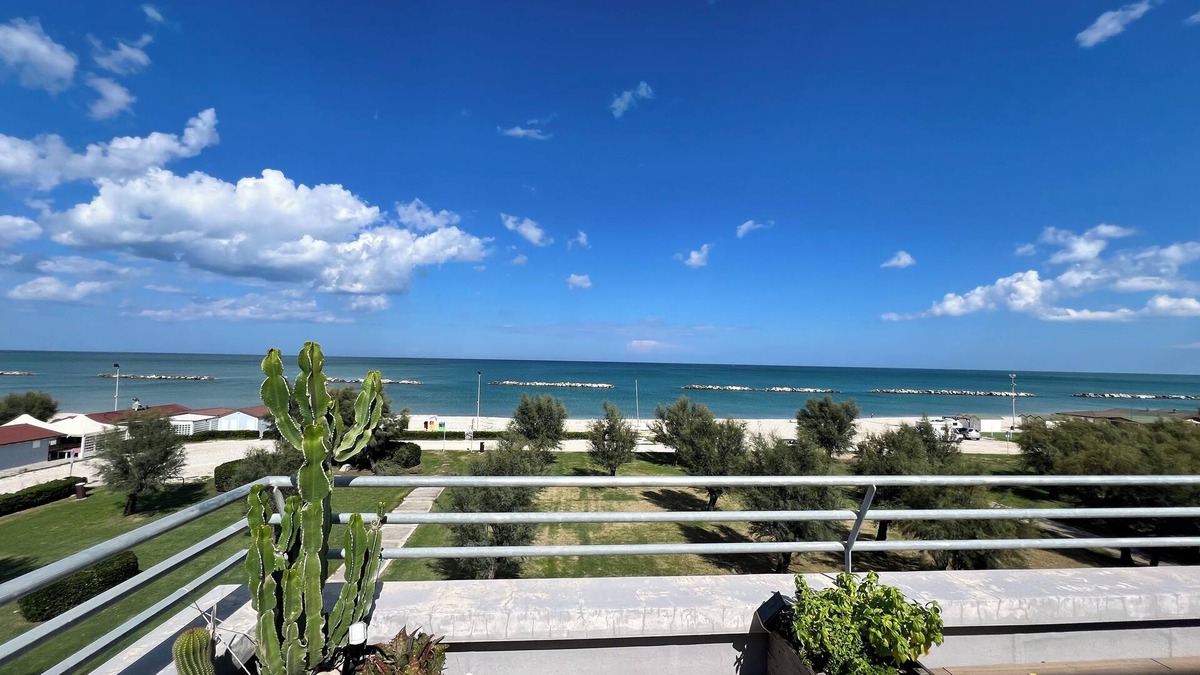 Fano Apartment | Charming 3-bedroom apartment in lovely Fano with WiFi