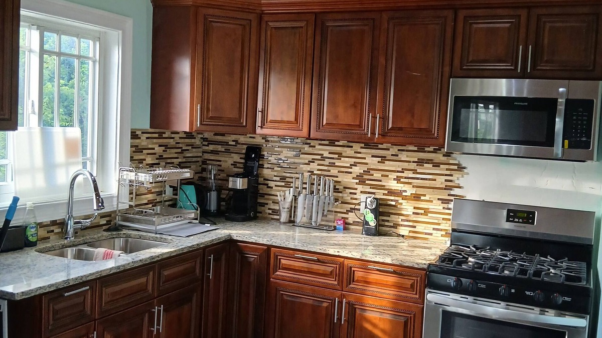 Gregory Town House | Charming 3-bedroom townhome with AC and WiFi in enchanting Eleuthera