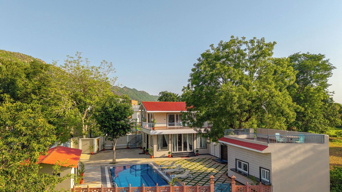Bedla House | Charming 3-bedroom bungalow with AC, WiFi in wonderful Udaipur