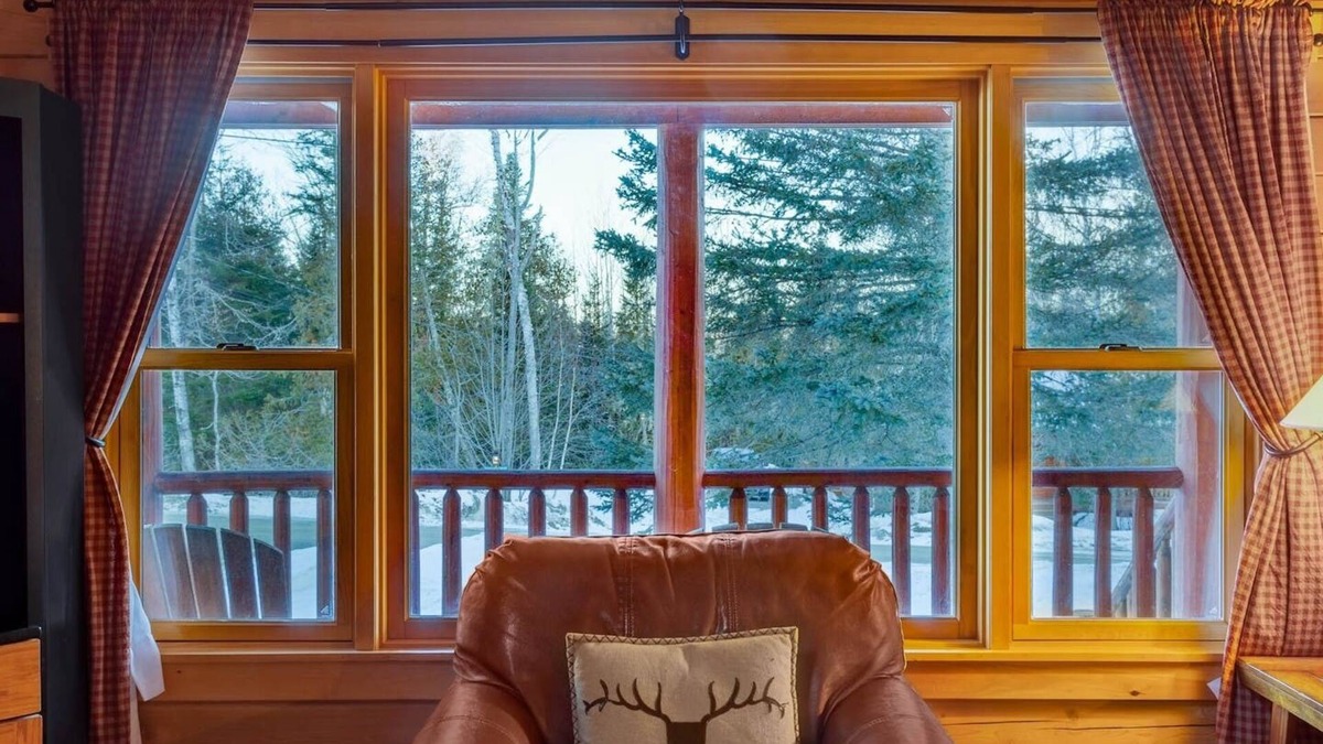 Rangeley Cabin | Charming 3-bedroom cabin with WiFi, fitness room in superb Rangeley Lakes Resort