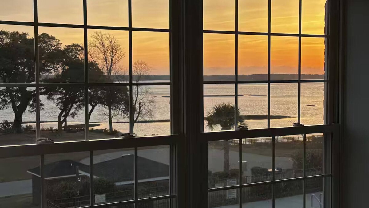 Swansboro Condo | Charming 3-bedroom condo with amazing views in lovely Swansboro