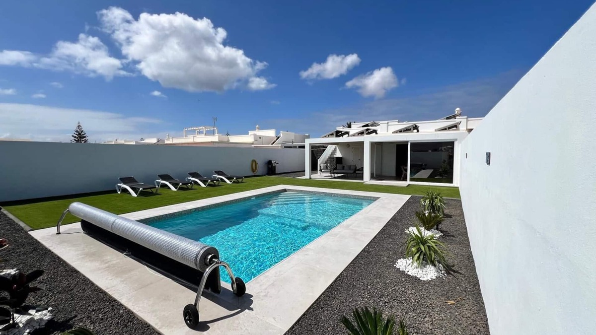 Playa Blanca Villa | Charming 3-bedroom villa with heated swimming pool , AC throughout and WiFi