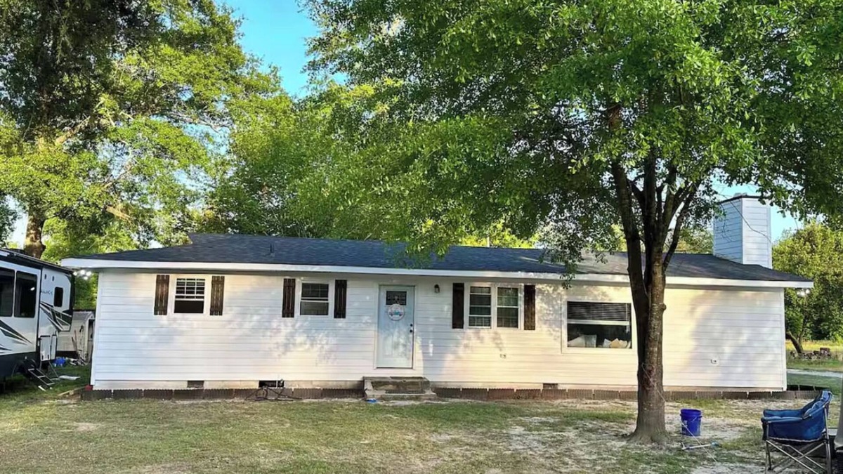 Gracewood Other | Charming 3-bedroom farmhouse with Longhorns and Chickens! 30 Acres of Land