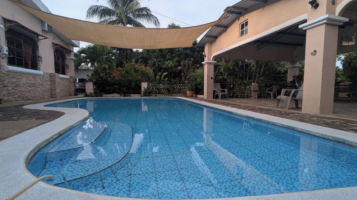 Ahuachapan House | Charming 3-bedroom house with WiFi, AC in peaceful Ahuachapan