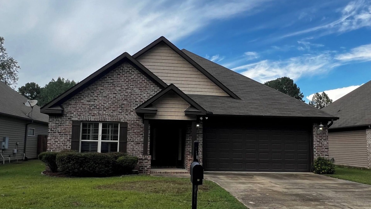 Northport House | Charming 3-bedroom house in a peaceful area of Tuscaloosa