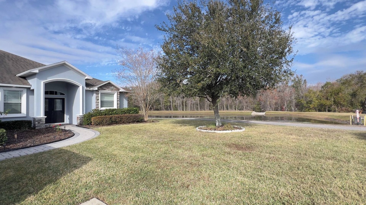 Nichols House | Charming 3-bedroom house in Lakeland with AC, WiFi