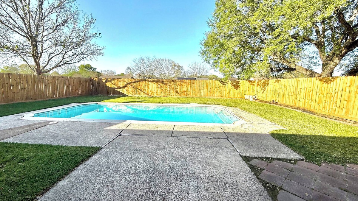 Richmond House | Charming 3-bedroom house with its own private pool