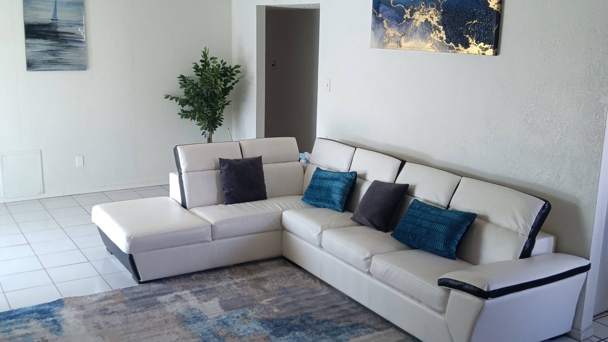 Biggs Field House | Charming 3-bedroom house in El Paso by the airport w WiFi & pool