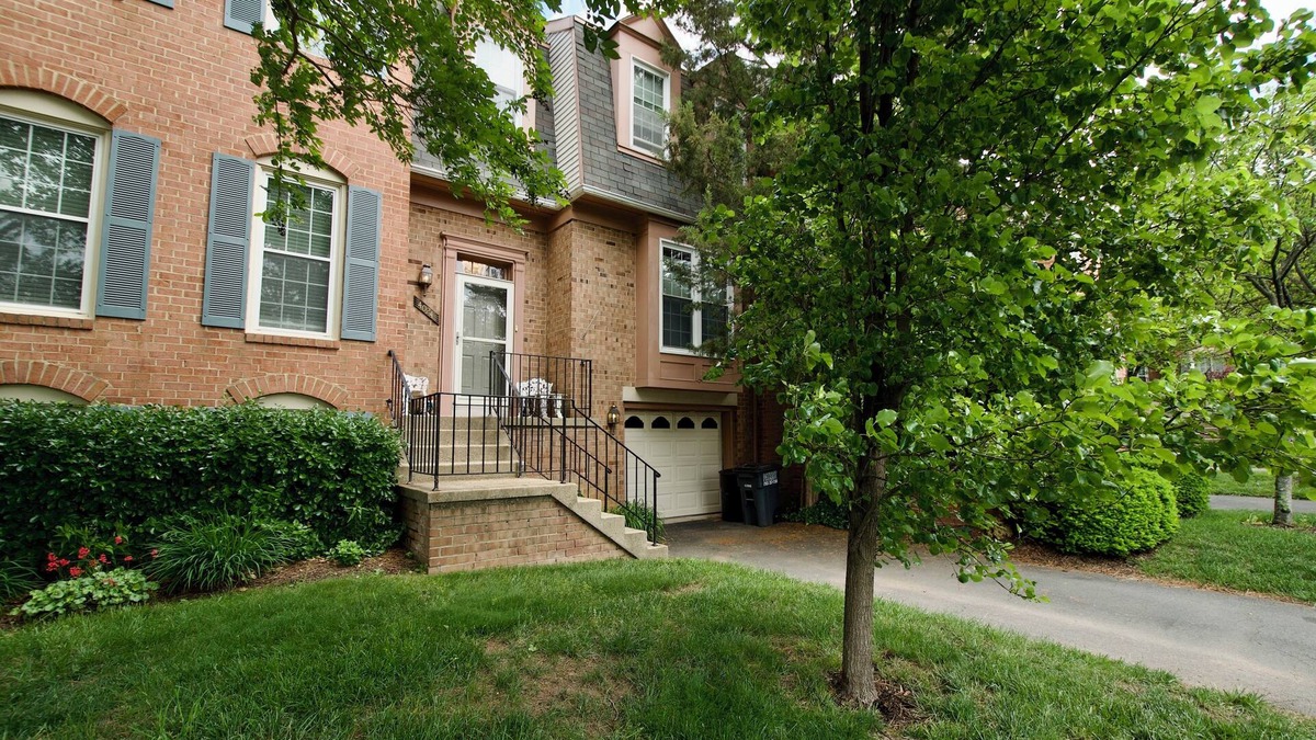 Fairfax House | Charming 3-bedroom house in the heart of Fairfax