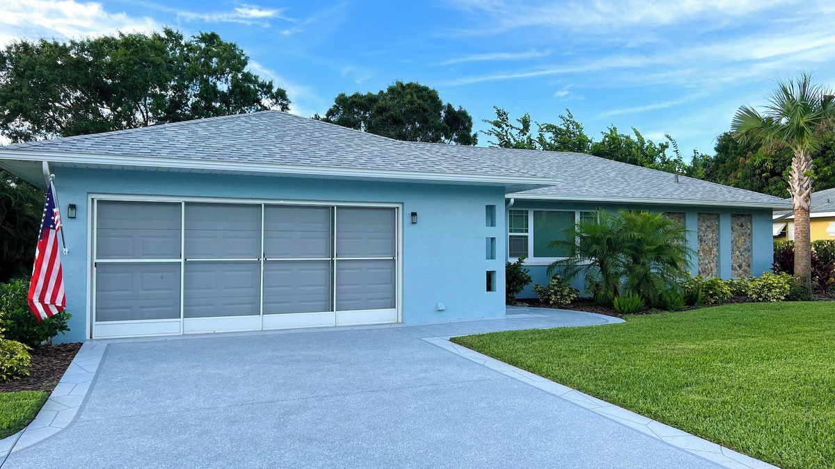 Sebring House | Charming 3-bedroom house in fabulous Sebring with WiFi, AC