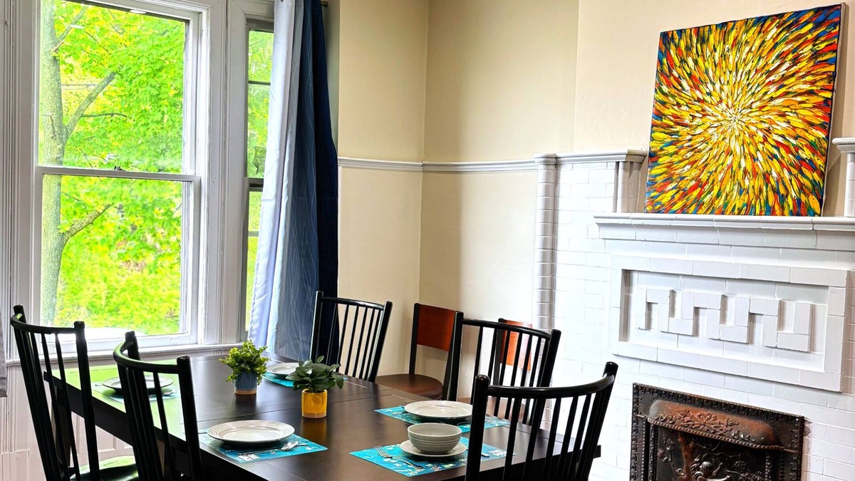 Troy House | Charming 3-bedroom house in Troy, near RPI, Albany, & Saratoga