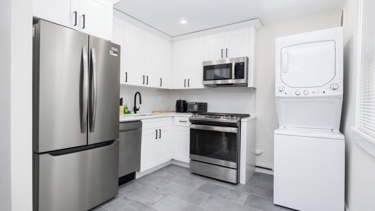 Clark House | Charming 3-bedroom house in Clark with AC and WiFi and washing and Dryer.